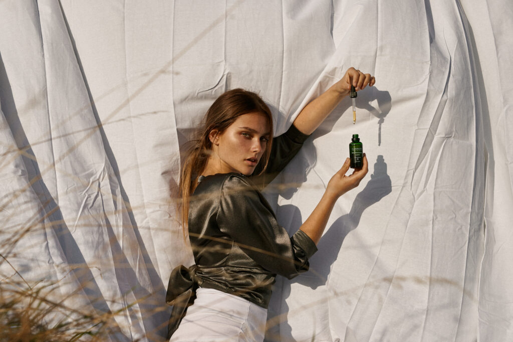 Minimalismus-v-koupelne.-Co-vsechno-doopravdy-potrebujete