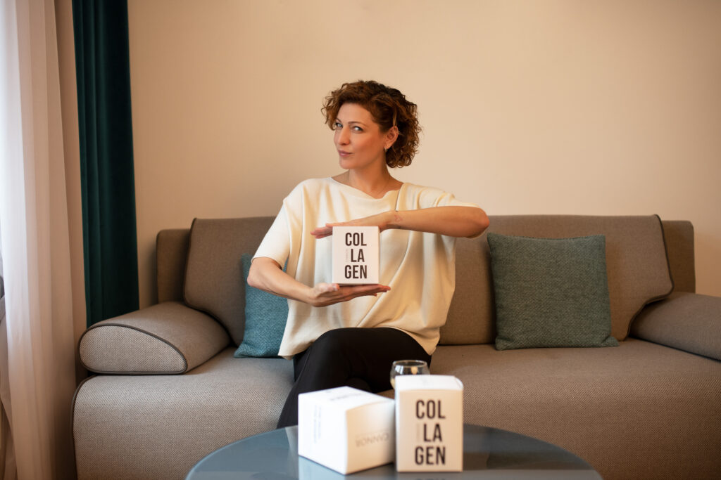 Kolagen na klouby, kosti, ale i proti stárnutí pokožky. 3 důvody, proč si ho vaše pleť zamiluje