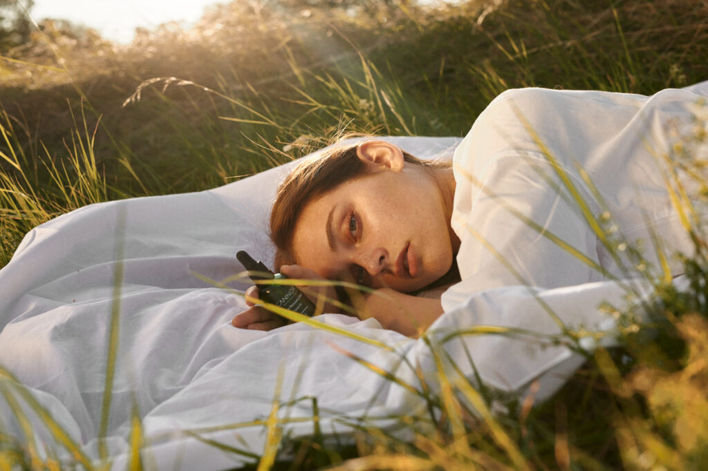 CBD olej na migrény a bolesti hlavy. Co říkají studie?